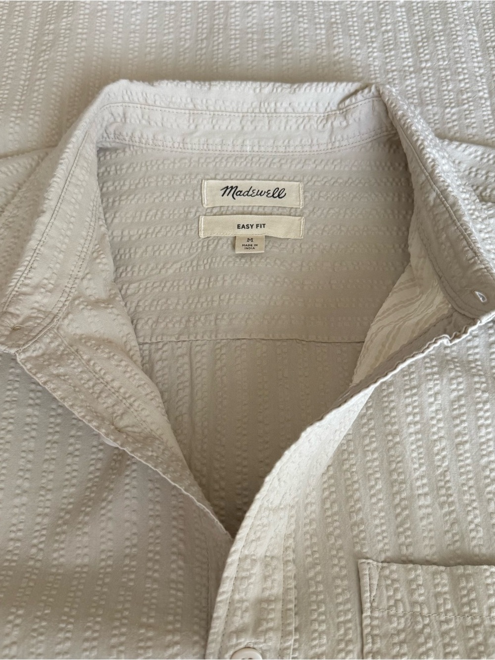 Madewell Seersucker Easy Fit Short-Sleeve Shirt - Picture 2 of 6